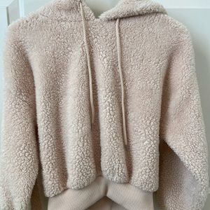 Comfy Forever 21 Cream Fuzzy Hoodie!